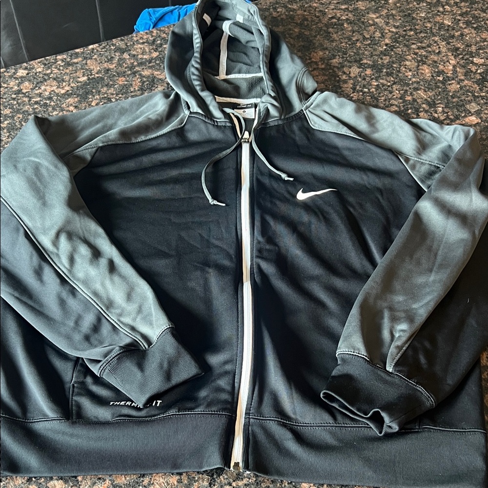 Nike Black & Gray Zip-Up Hooded Sweatshirt therma  fit XL